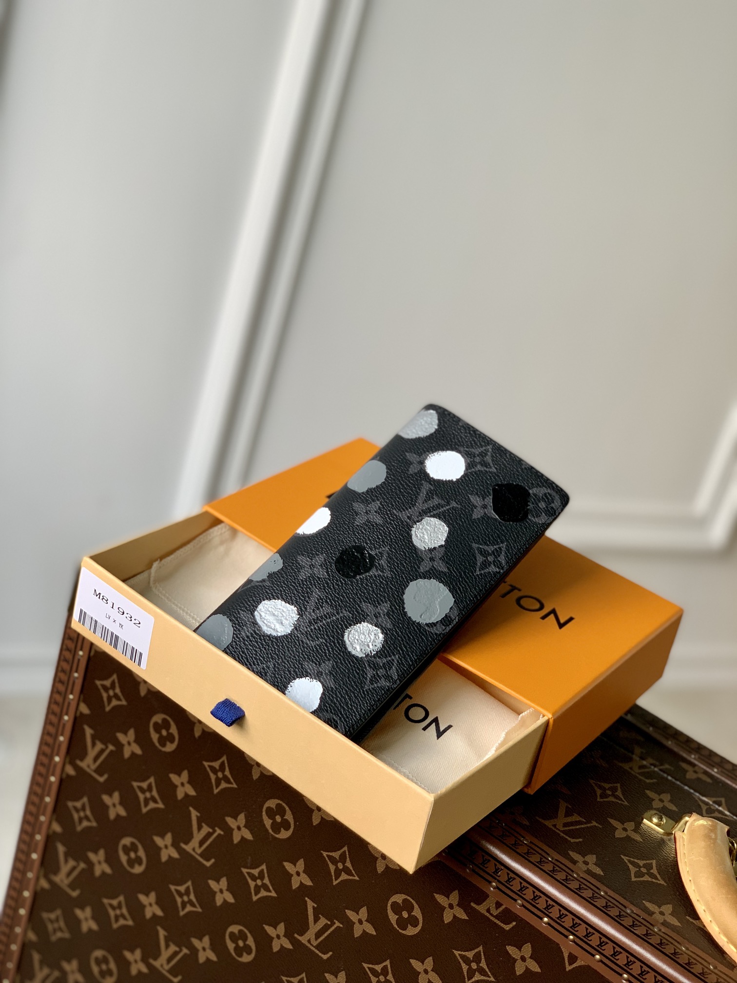 Louis Vuitton Wallet M81980-19 x 10.5 x 2 CM