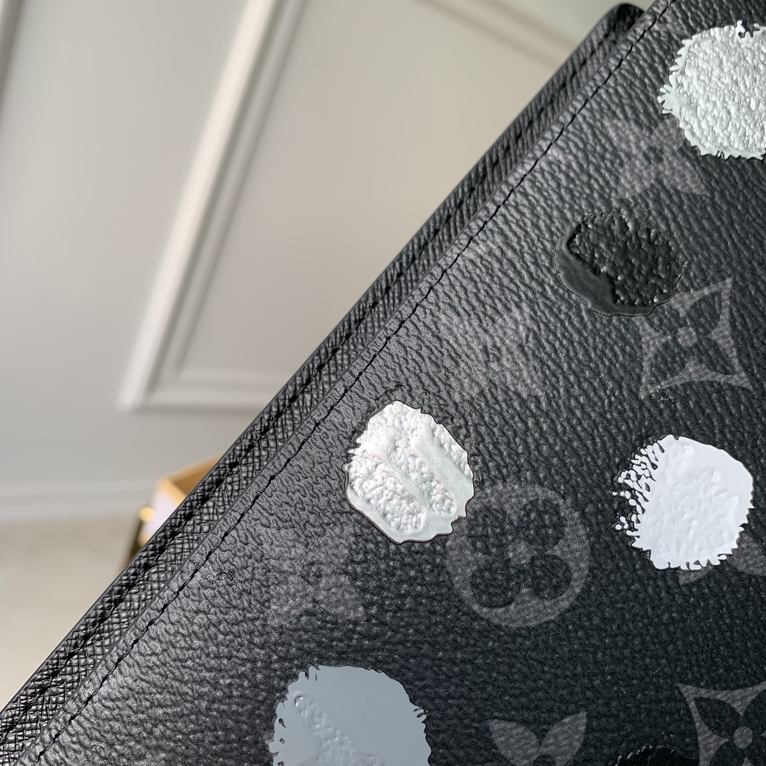 Louis Vuitton Wallet M81980-19 x 10.5 x 2 CM