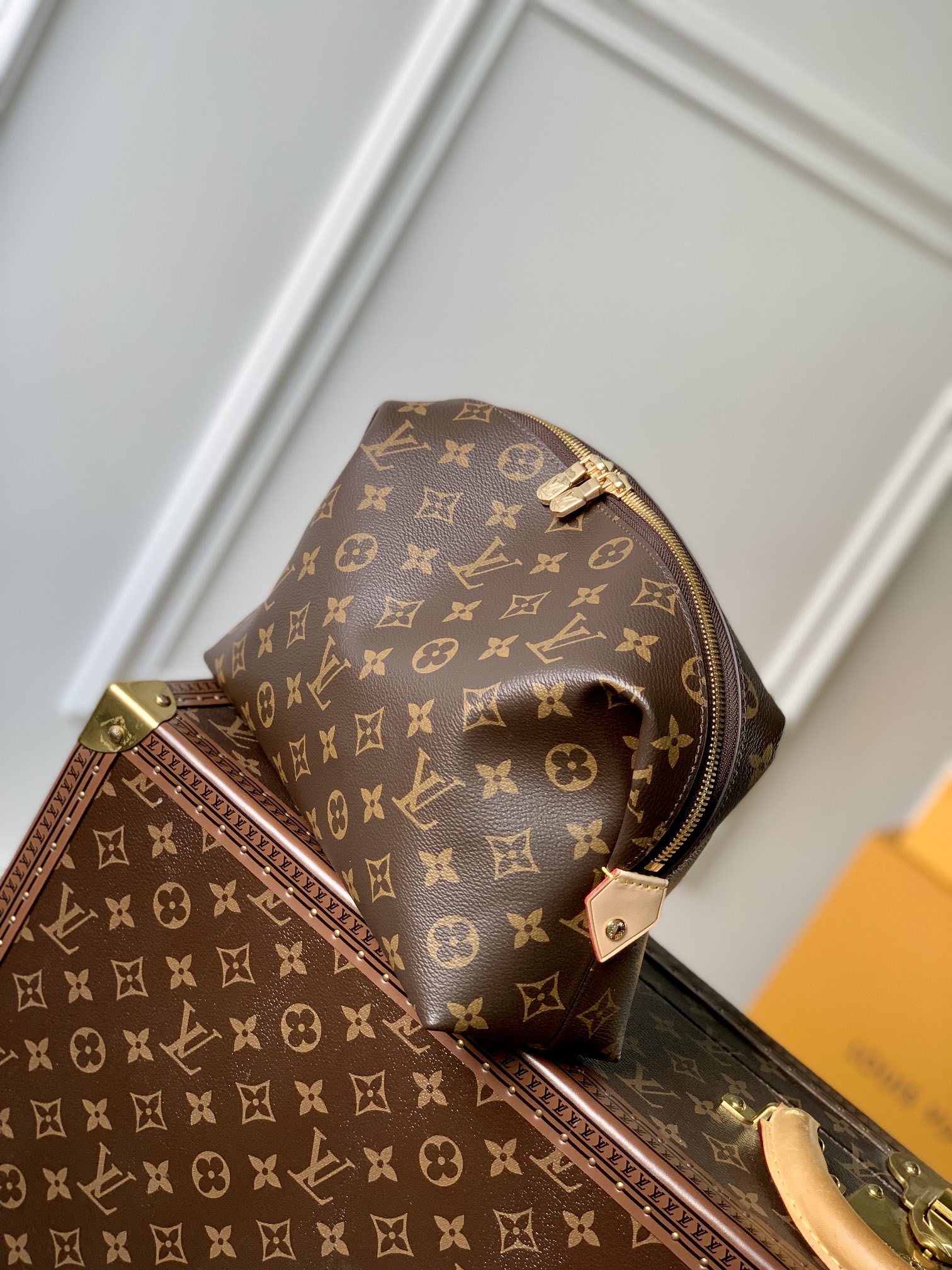 Louis Vuitton Cosmetic Bag M46458-27*18*9CM