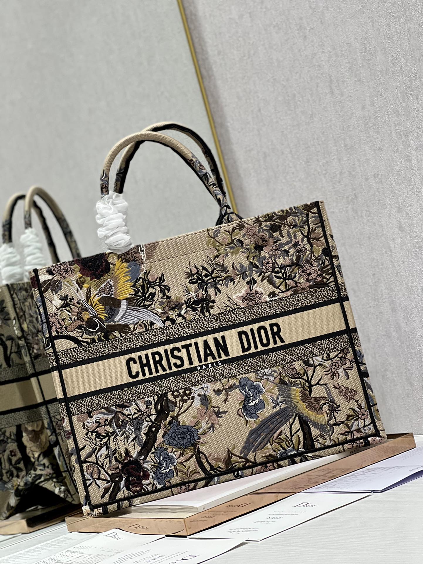 Diro Book Tote Bags-42*32*5CM