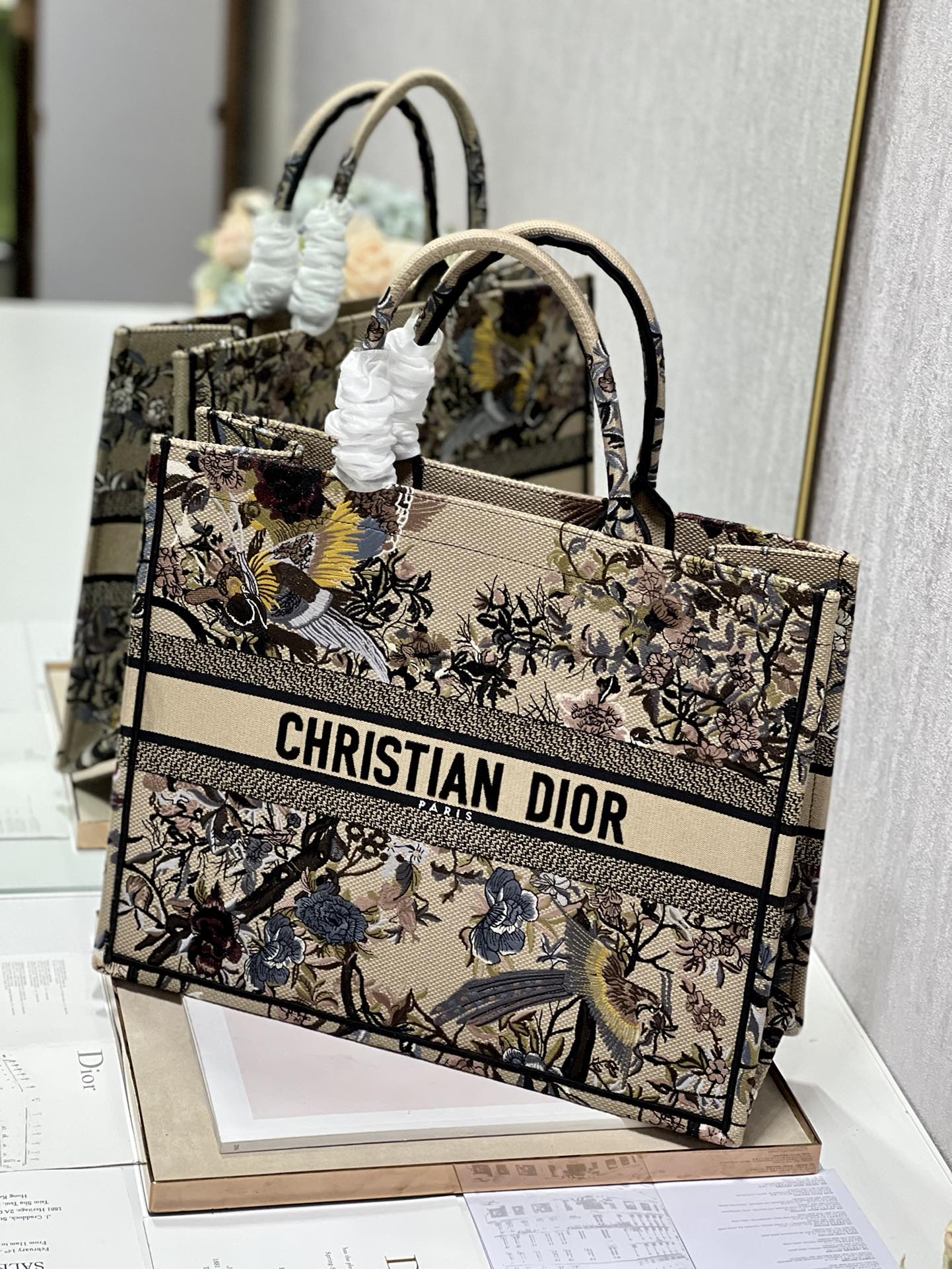 Diro Book Tote Bags-42*32*5CM