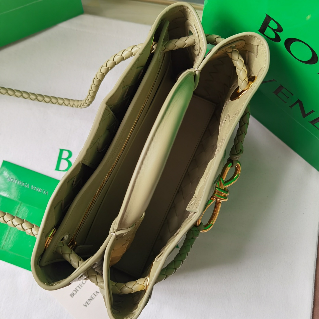 Bottega VenetaTote-22*25*10.5CM