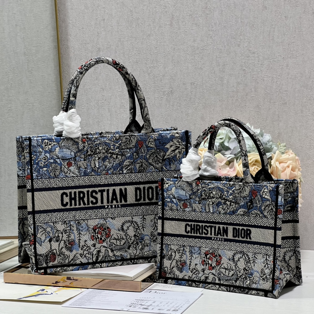 Diro Book Tote