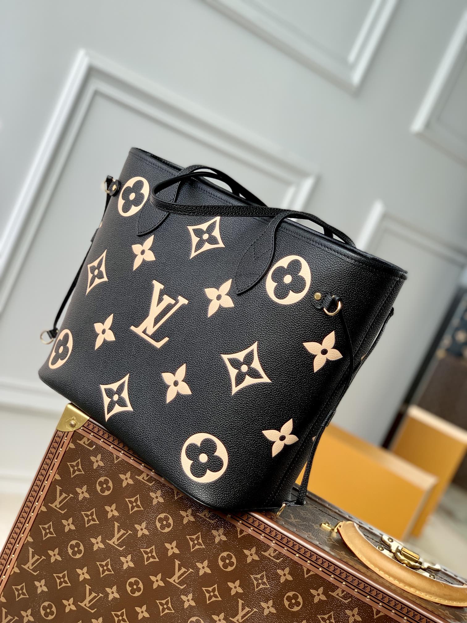Louis Vuitton Neverfull MM M21579-32*29*17CM