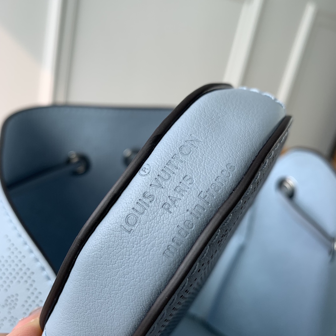 Louis Vuitton Bella Tote Bag-M57201-19*22*14CM Louis Vuitton Bella Tote Bag-M57201-19*22*14CM