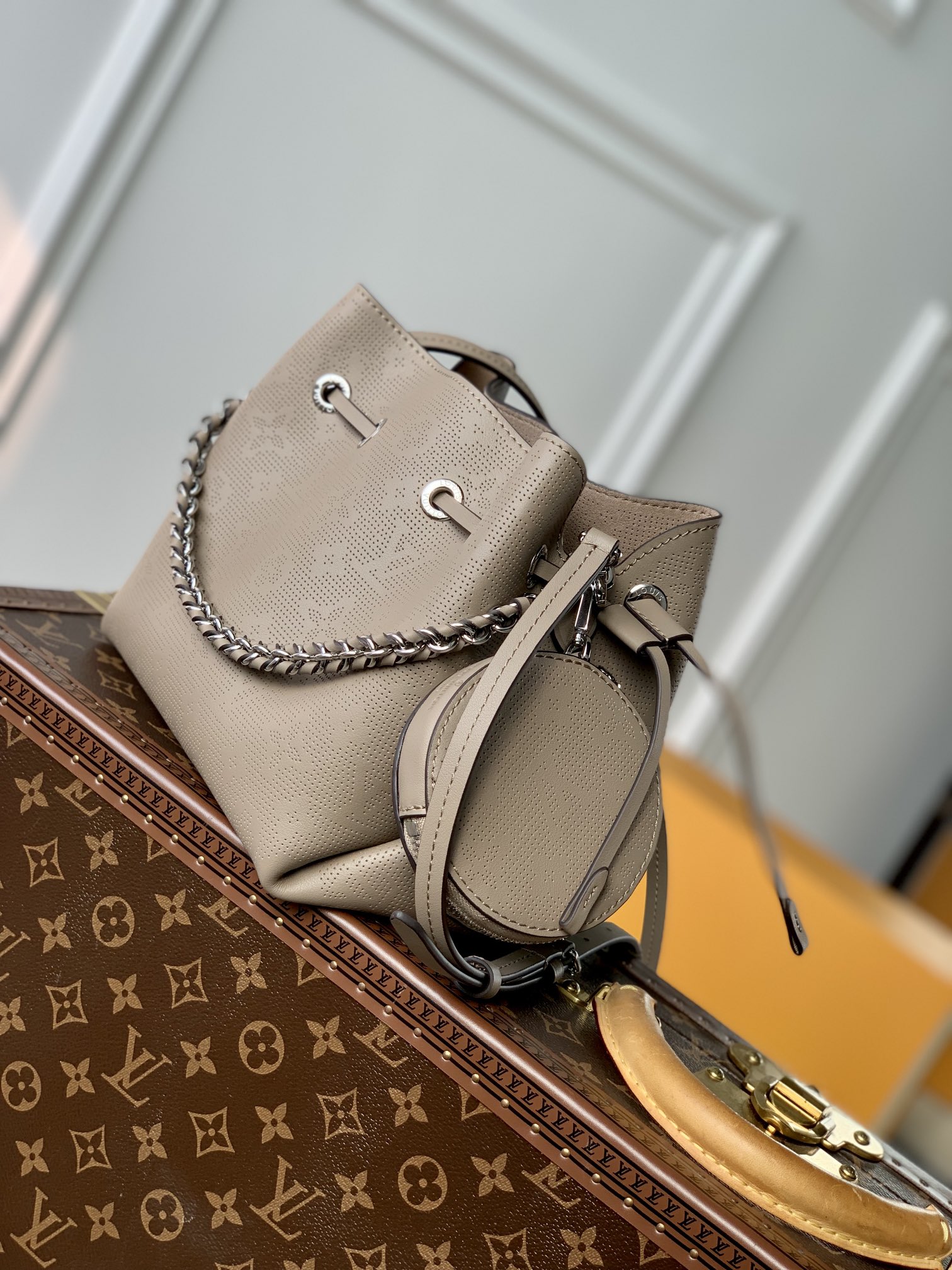 Louis Vuitton Bella Tote Bag-M57201-19*22*14CM Louis Vuitton Bella Tote Bag-M57201-19*22*14CM