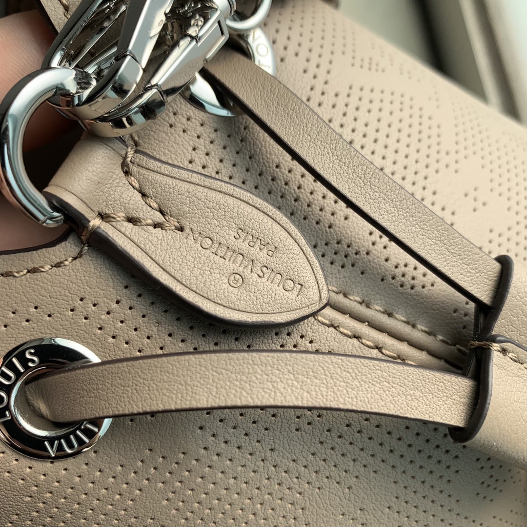 Louis Vuitton Bella Tote Bag-M57201-19*22*14CM Louis Vuitton Bella Tote Bag-M57201-19*22*14CM