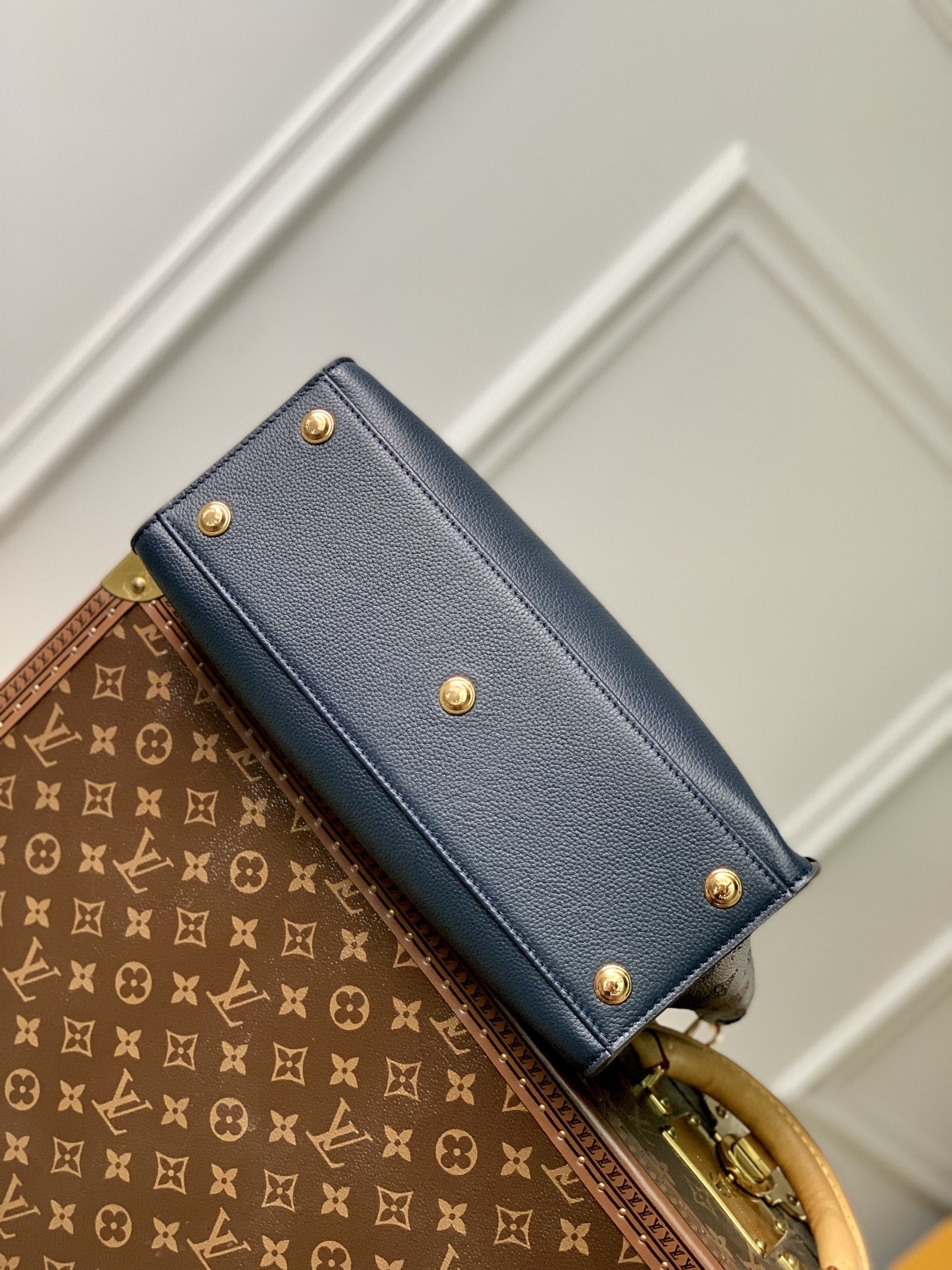 Louis Vuitton On My Side Tote Bag-M21569-30.5*24.5*14CM Louis Vuitton On My Side Tote Bag-M21569-30.5*24.5*14CM