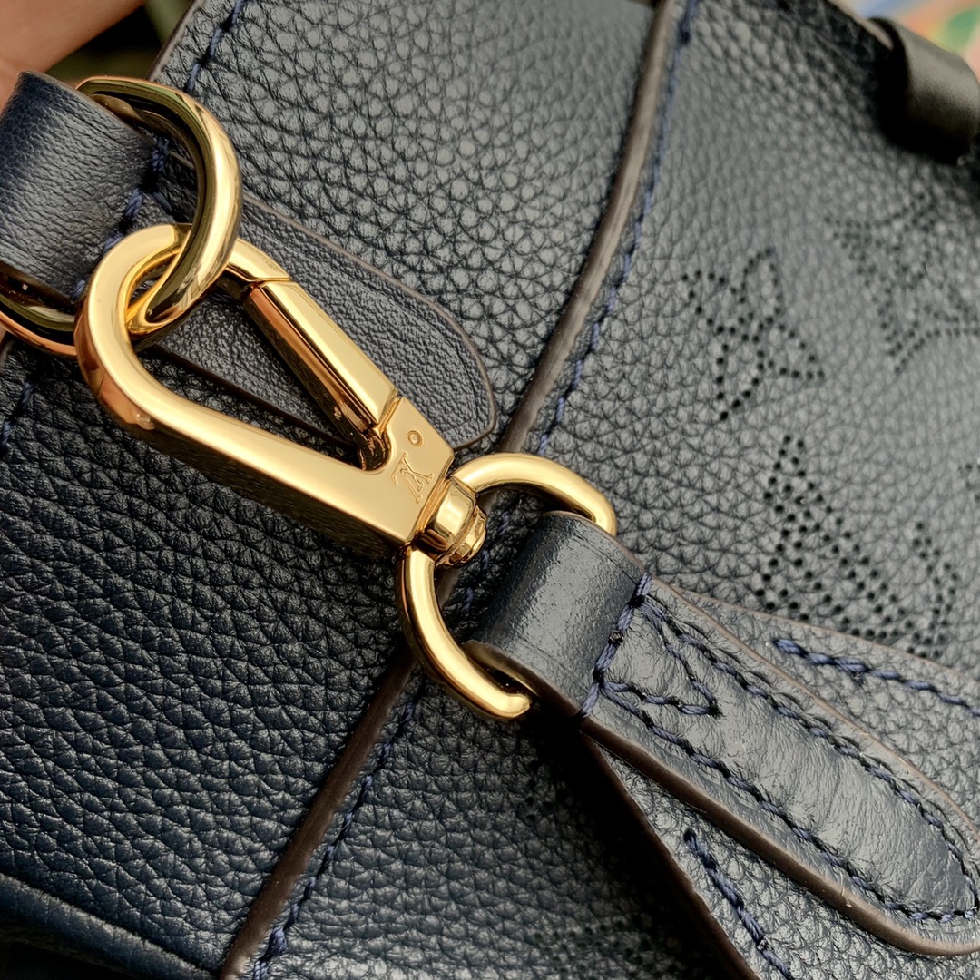 Louis Vuitton On My Side Tote Bag-M21569-30.5*24.5*14CM Louis Vuitton On My Side Tote Bag-M21569-30.5*24.5*14CM