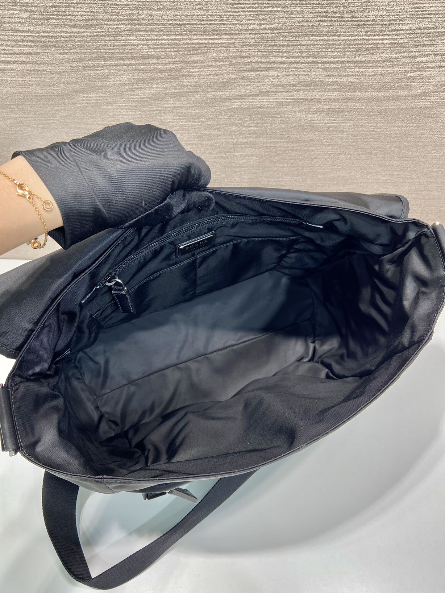 Prada 2VD052 Mailman Bag-30*27.5*14.5CM