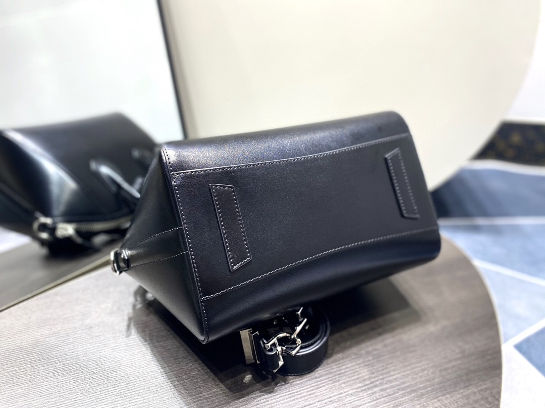 Gienvchy Antigona Tote-28*17*23CM