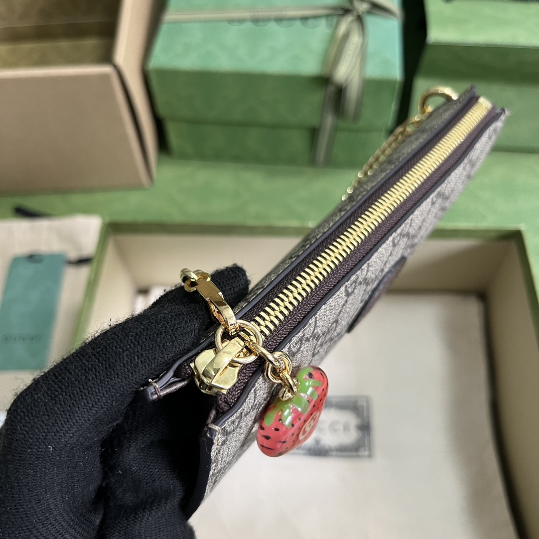 Gucci Strawberry Wristlet Bag-20*13.2*2CM