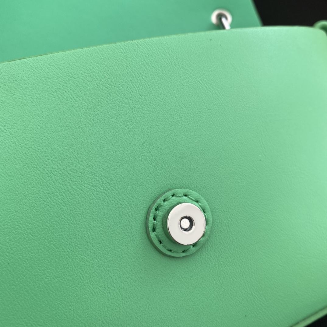 FendI Baguette Bag-19×14×4CM