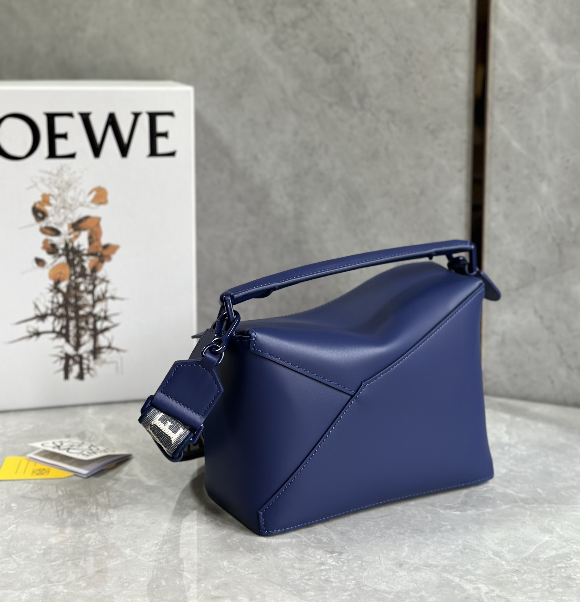 Lowee Puzzle Small Bag-24*10*14CM