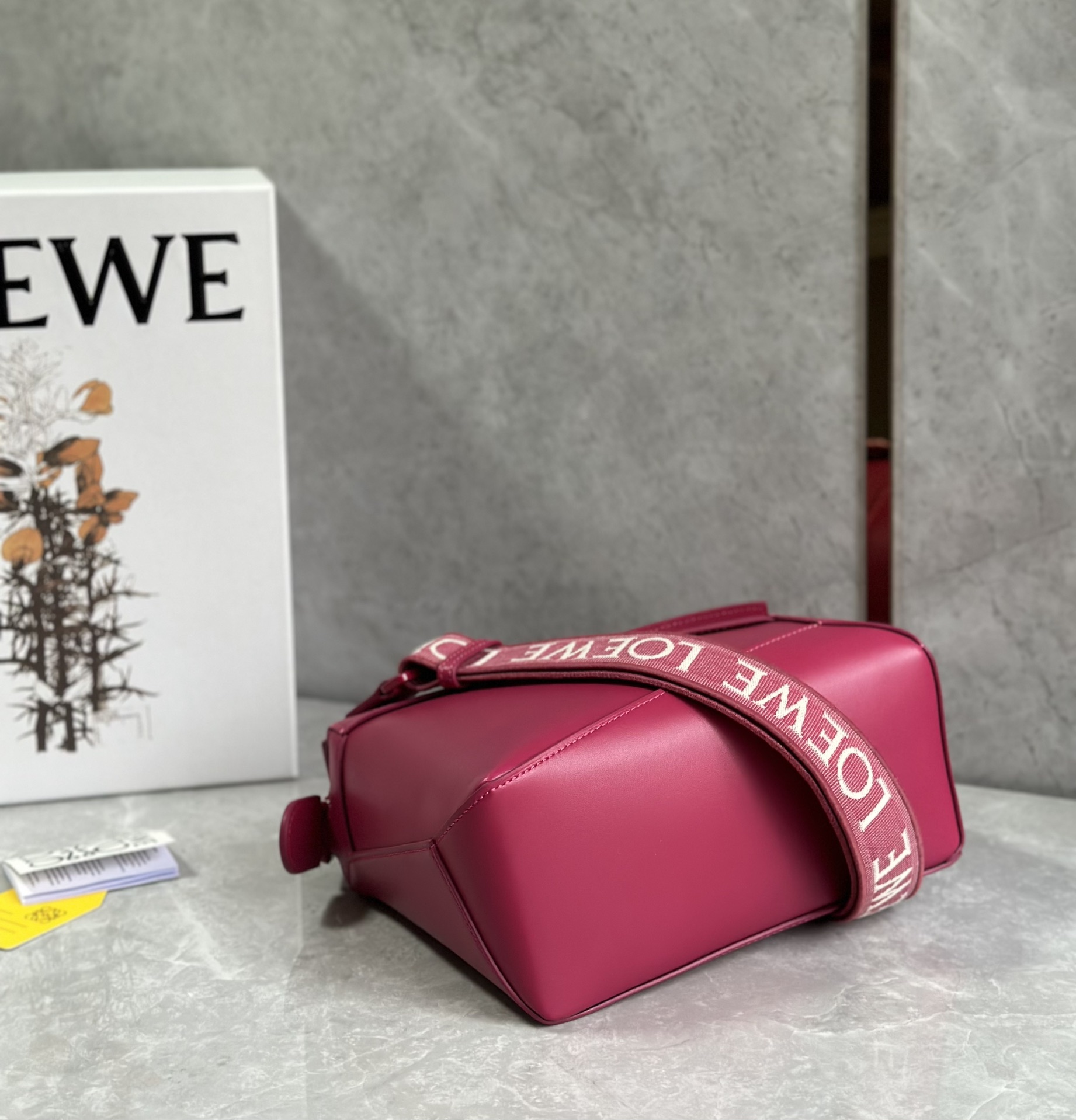 Lowee Puzzle Small Bag-24*10*14CM