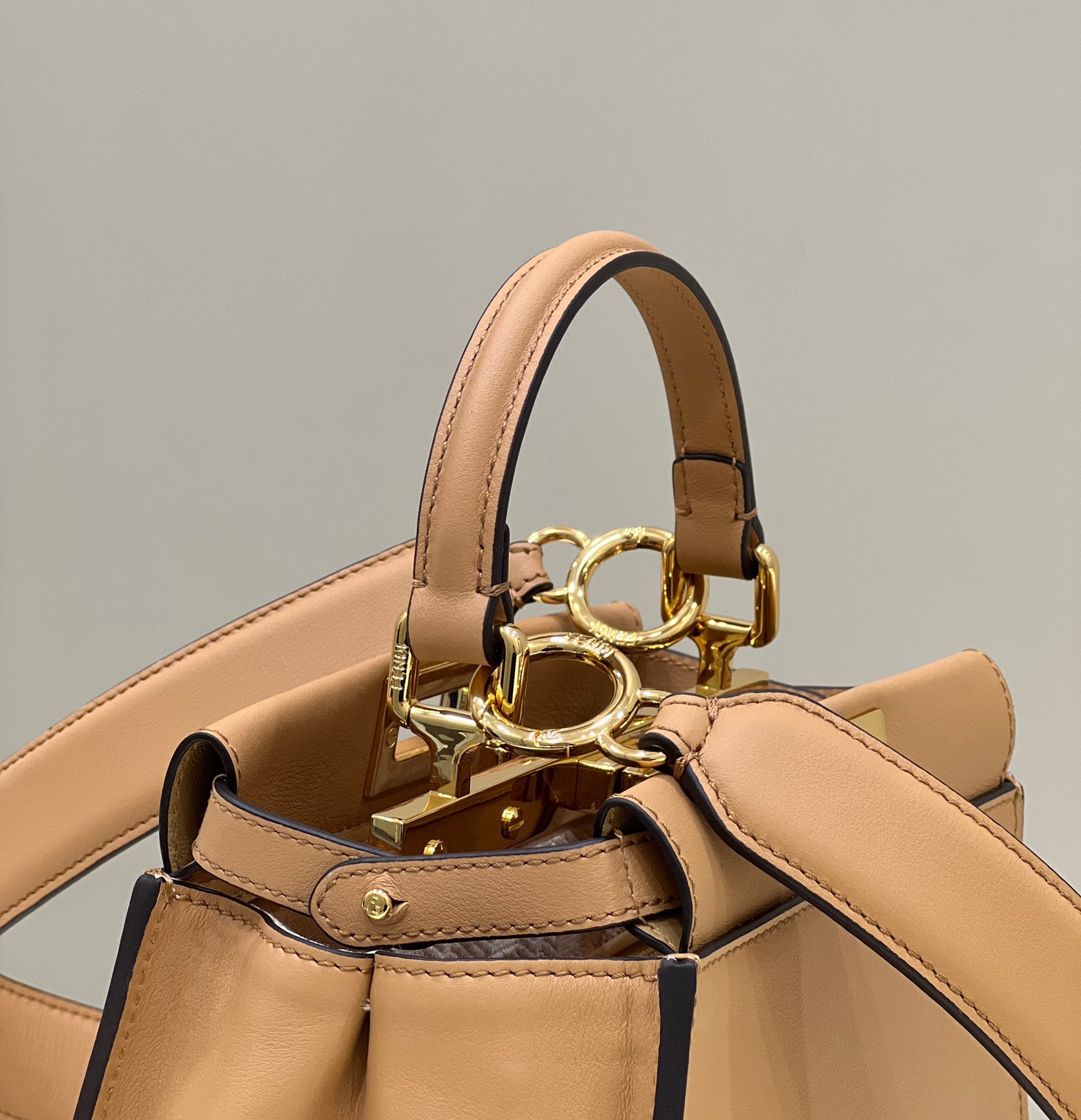 Fendi PeekabooTote-23CM