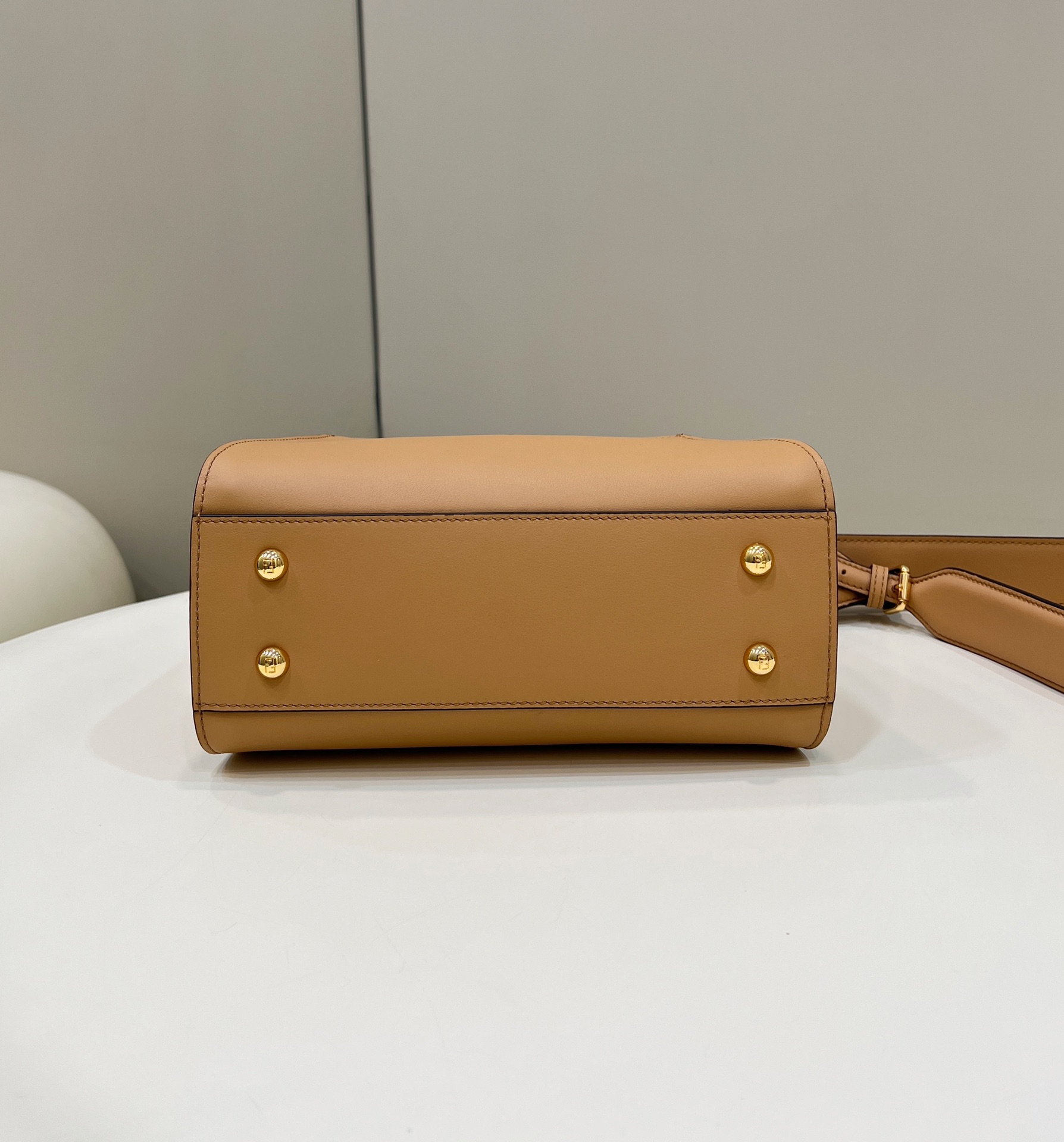 Fendi PeekabooTote-23CM