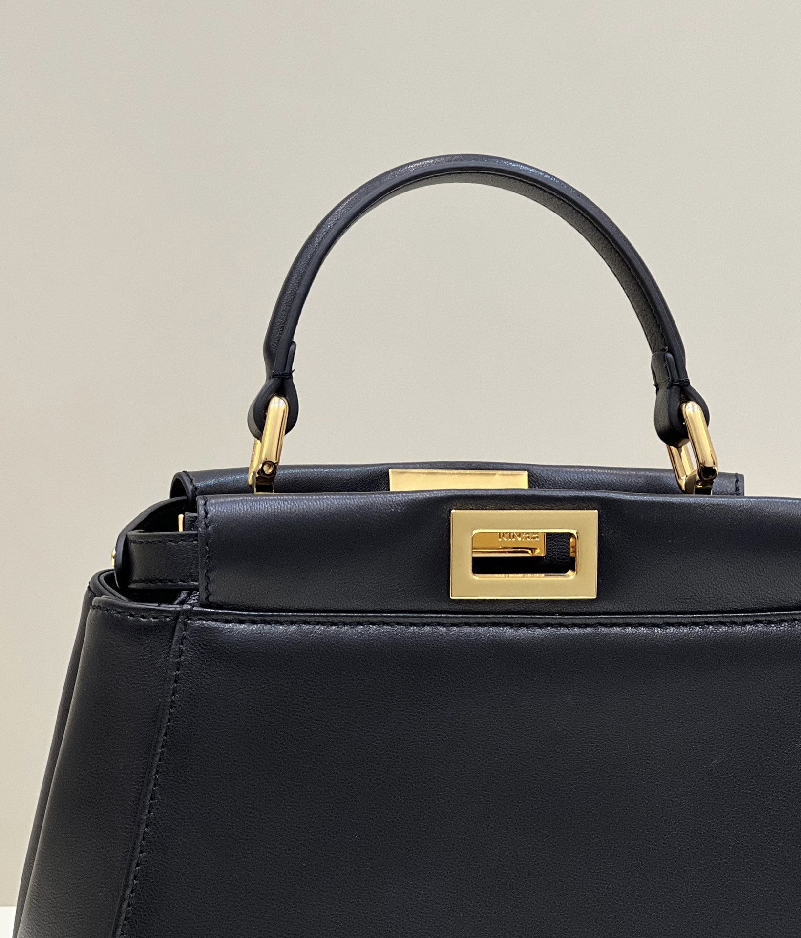Fendi PeekabooTote-23CM
