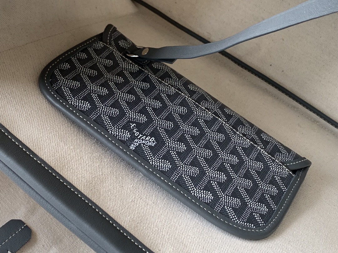 Goyard Isabelle Tote