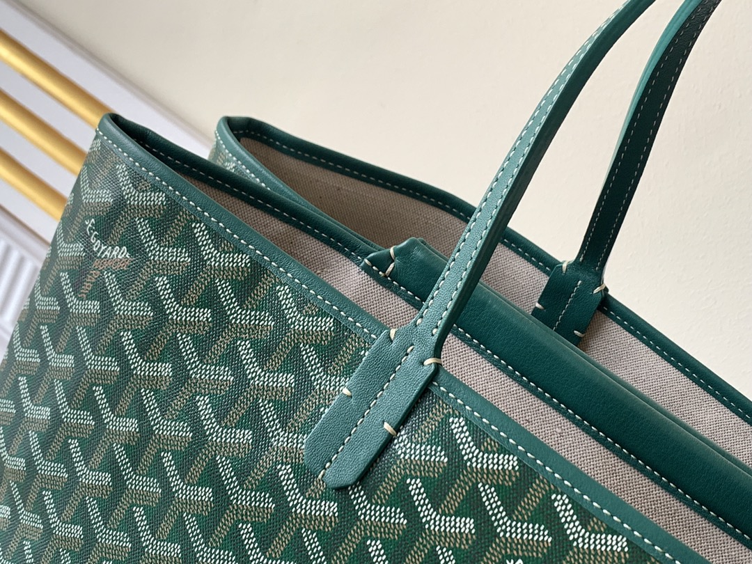 Goyard Isabelle Tote