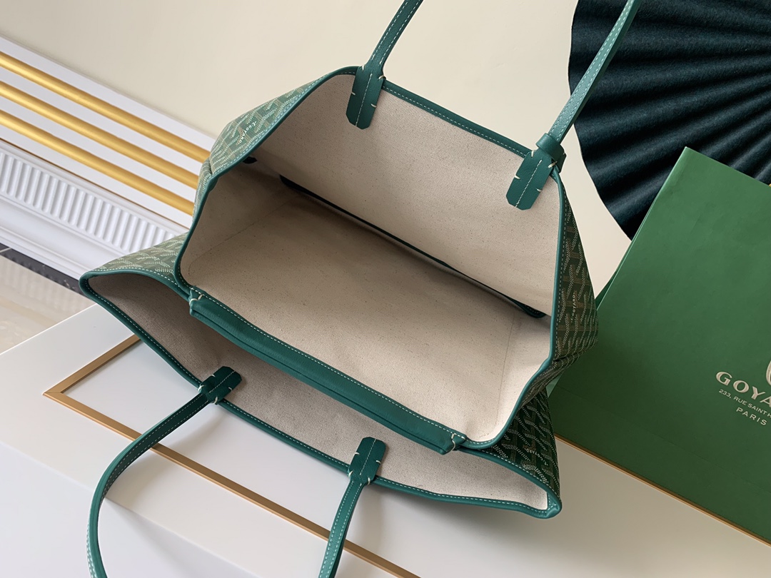 Goyard Isabelle Tote