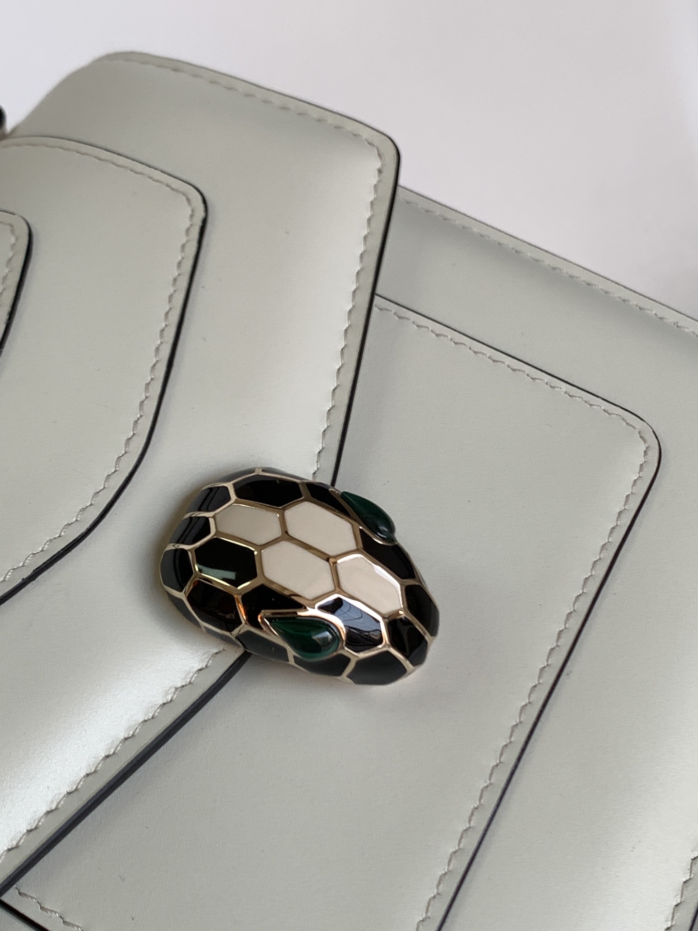 Bvlgari Serpenti Forever Bag-18*15*9.5CM