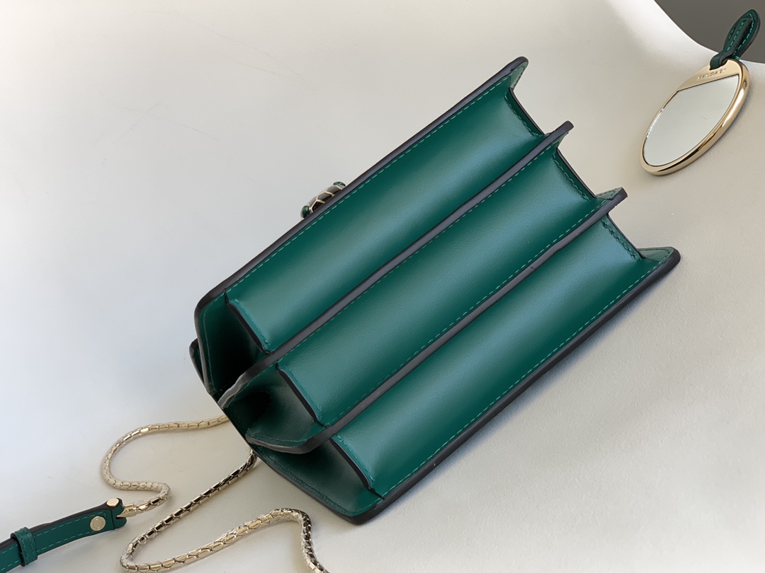 Bvlgari Serpenti Forever Bag-18*15*9.5CM