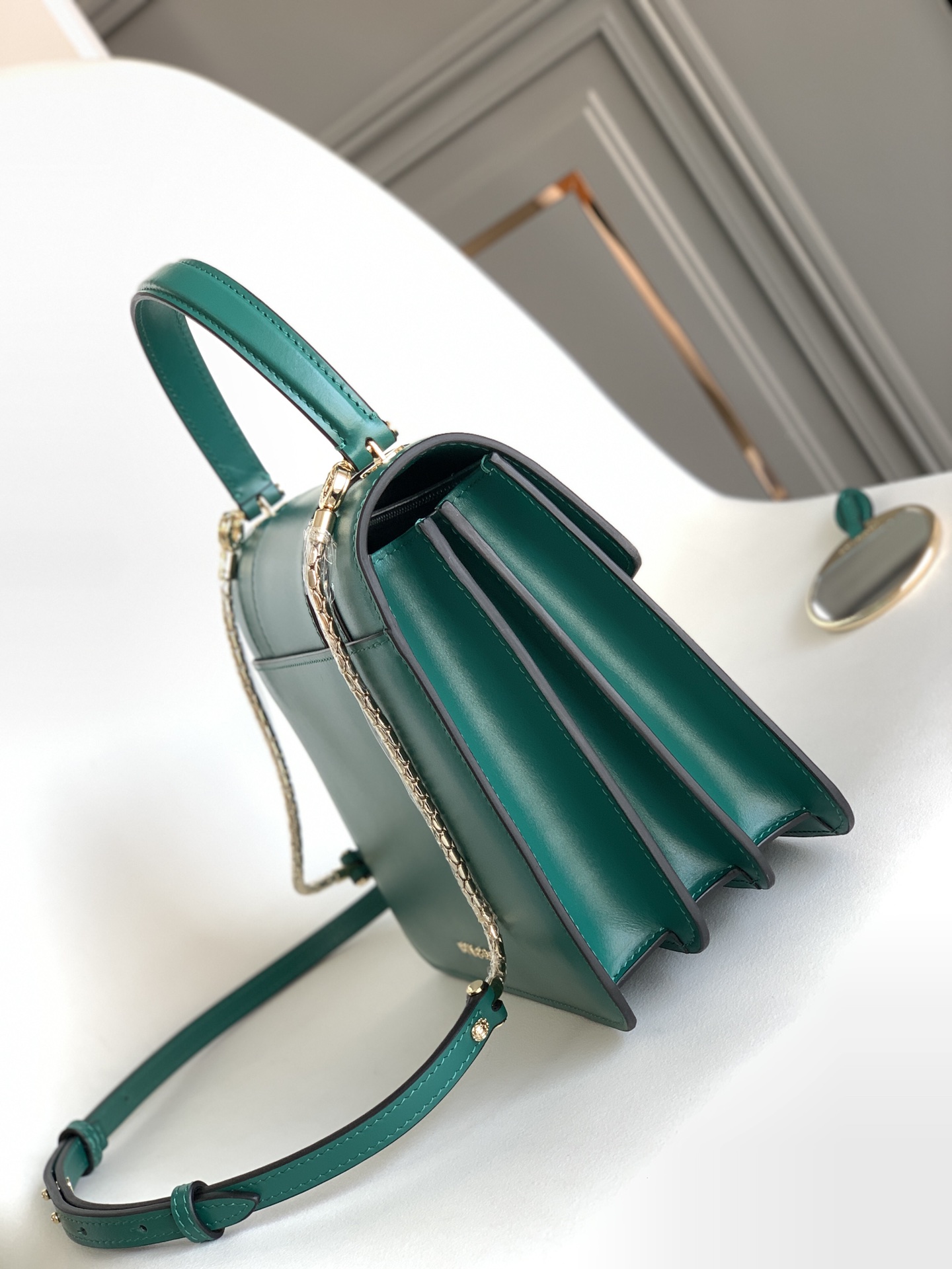 Bvlgari Serpenti Forever Bag-22.5*18.5*1CM