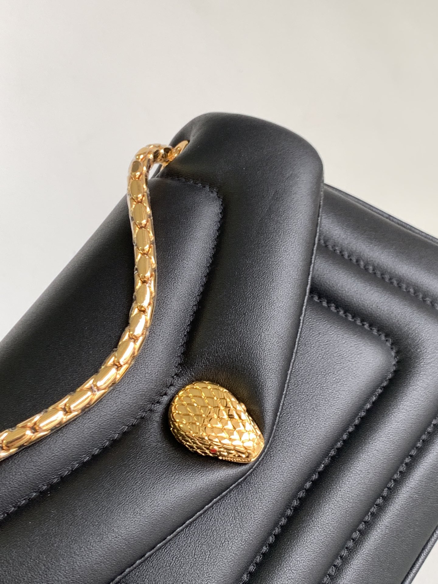 Bvlgari Serpenti Reverse-22.5*15*7CM