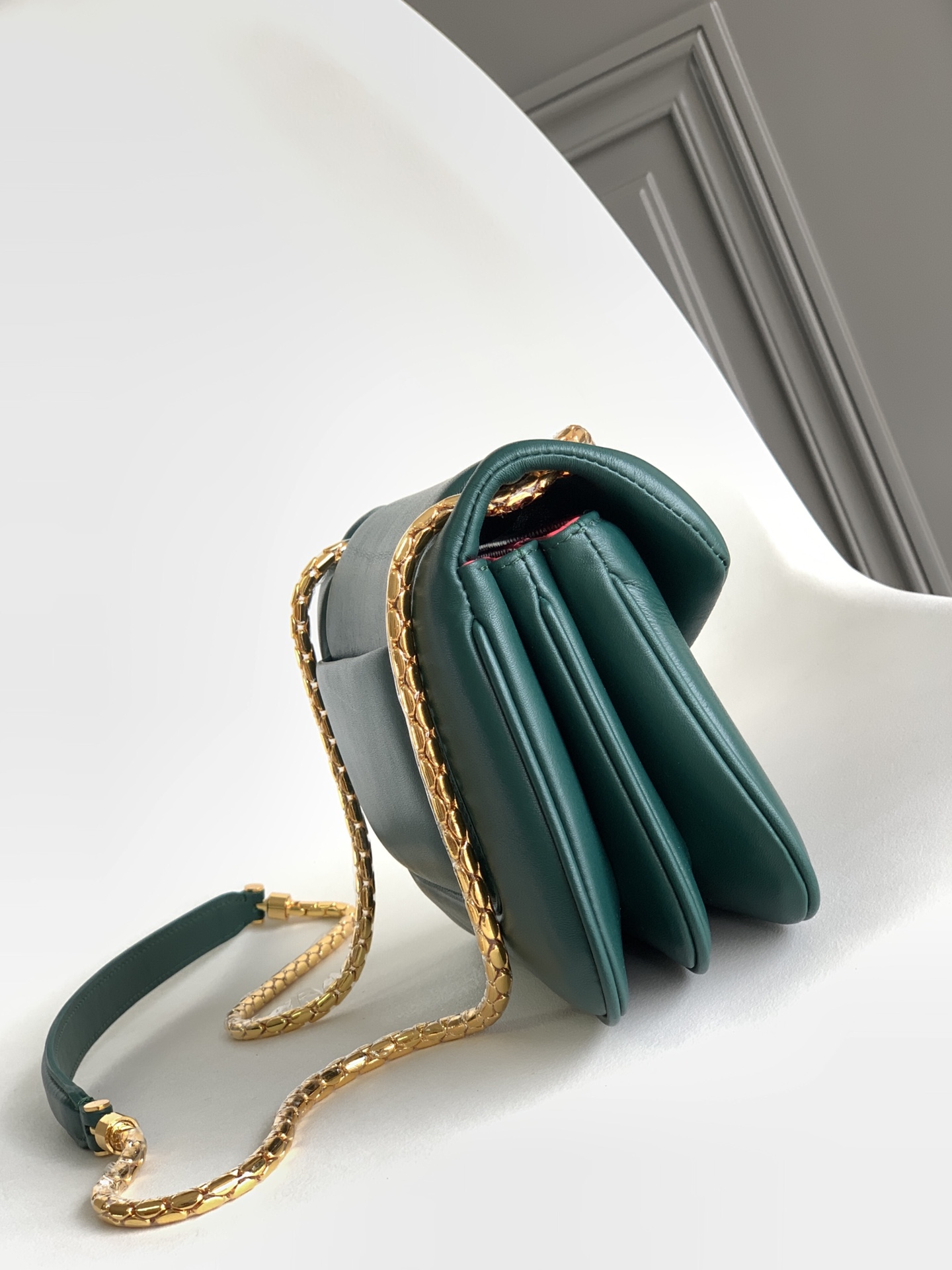 Bvlgari Serpenti Reverse-22.5*15*7CM
