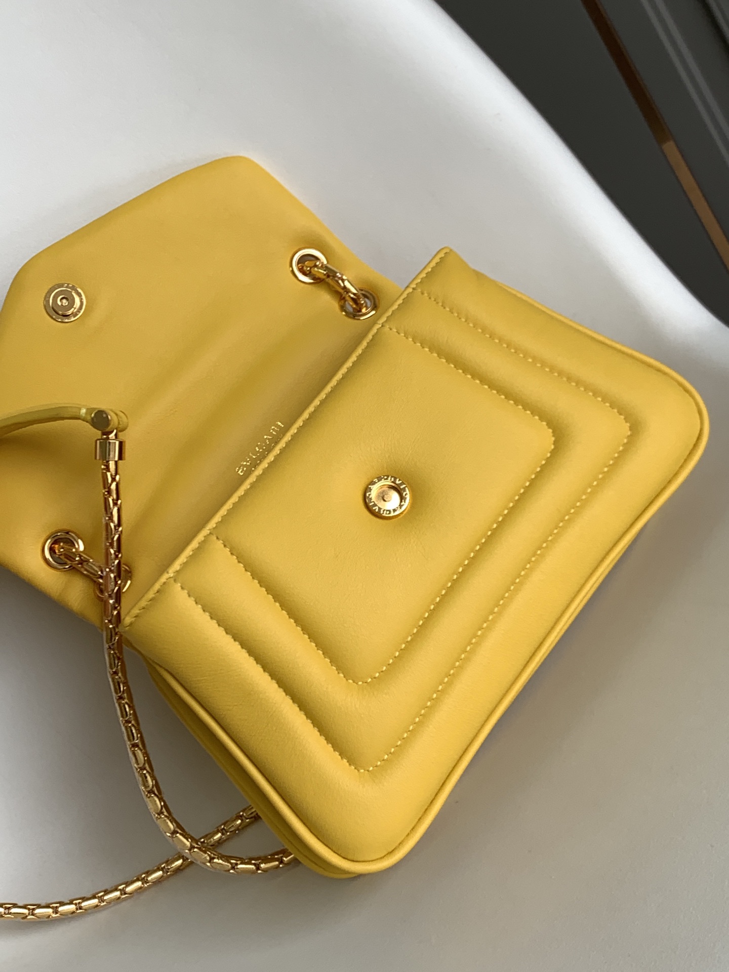 Bvlgari Serpenti Reverse-22.5*15*7CM