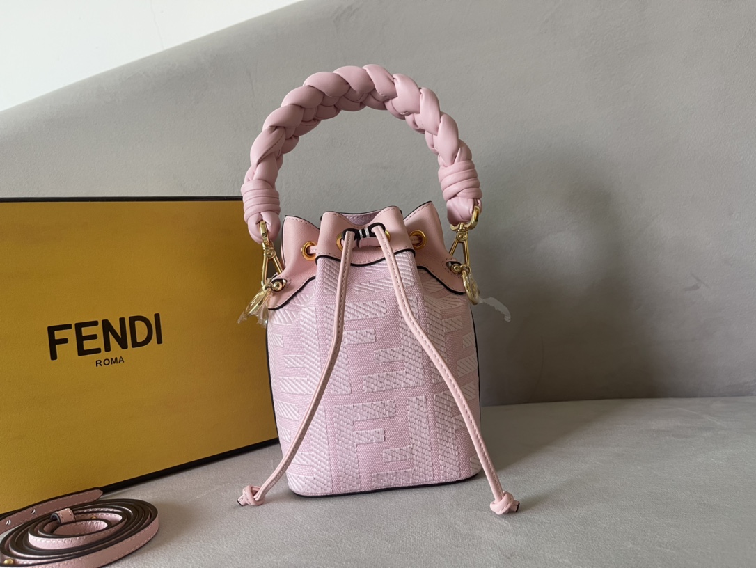 Fendi Mini Mon Tresor Bag -12x18x10CM