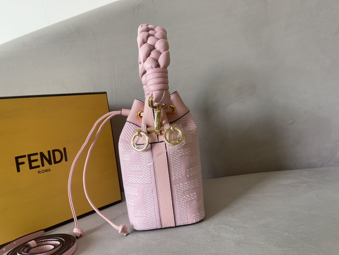 Fendi Mini Mon Tresor Bag -12x18x10CM