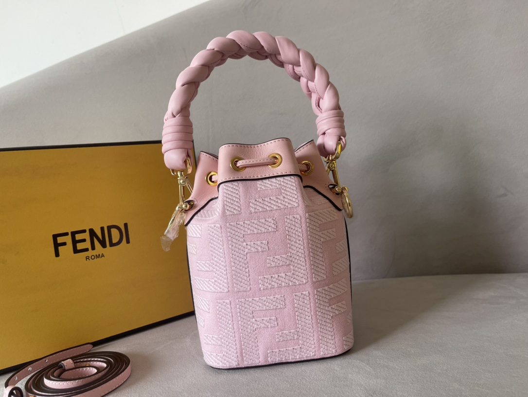 Fendi Mini Mon Tresor Bag -12x18x10CM