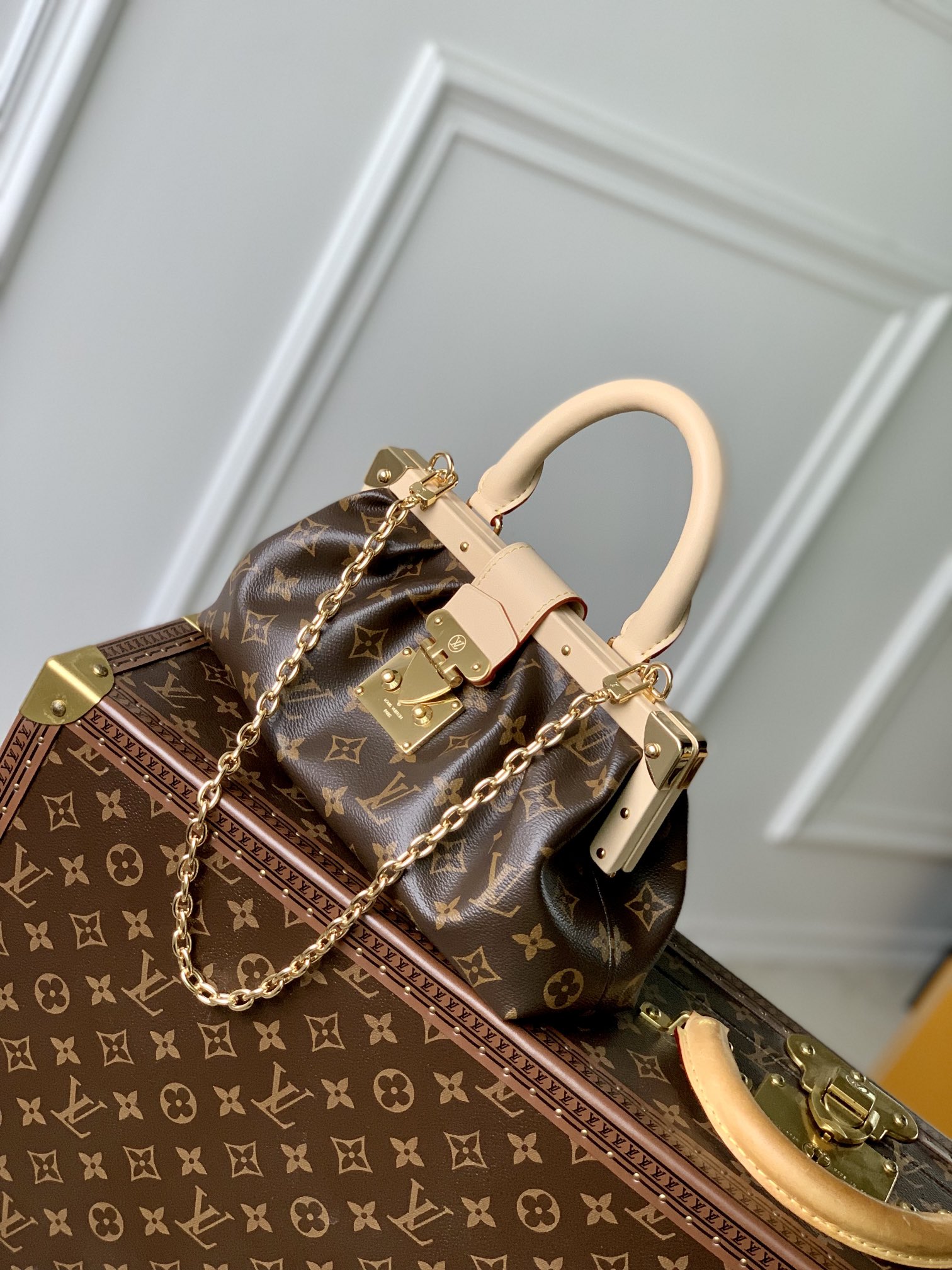 Louis Vuitton M46544 Monogram Clutch -28*14*10CM