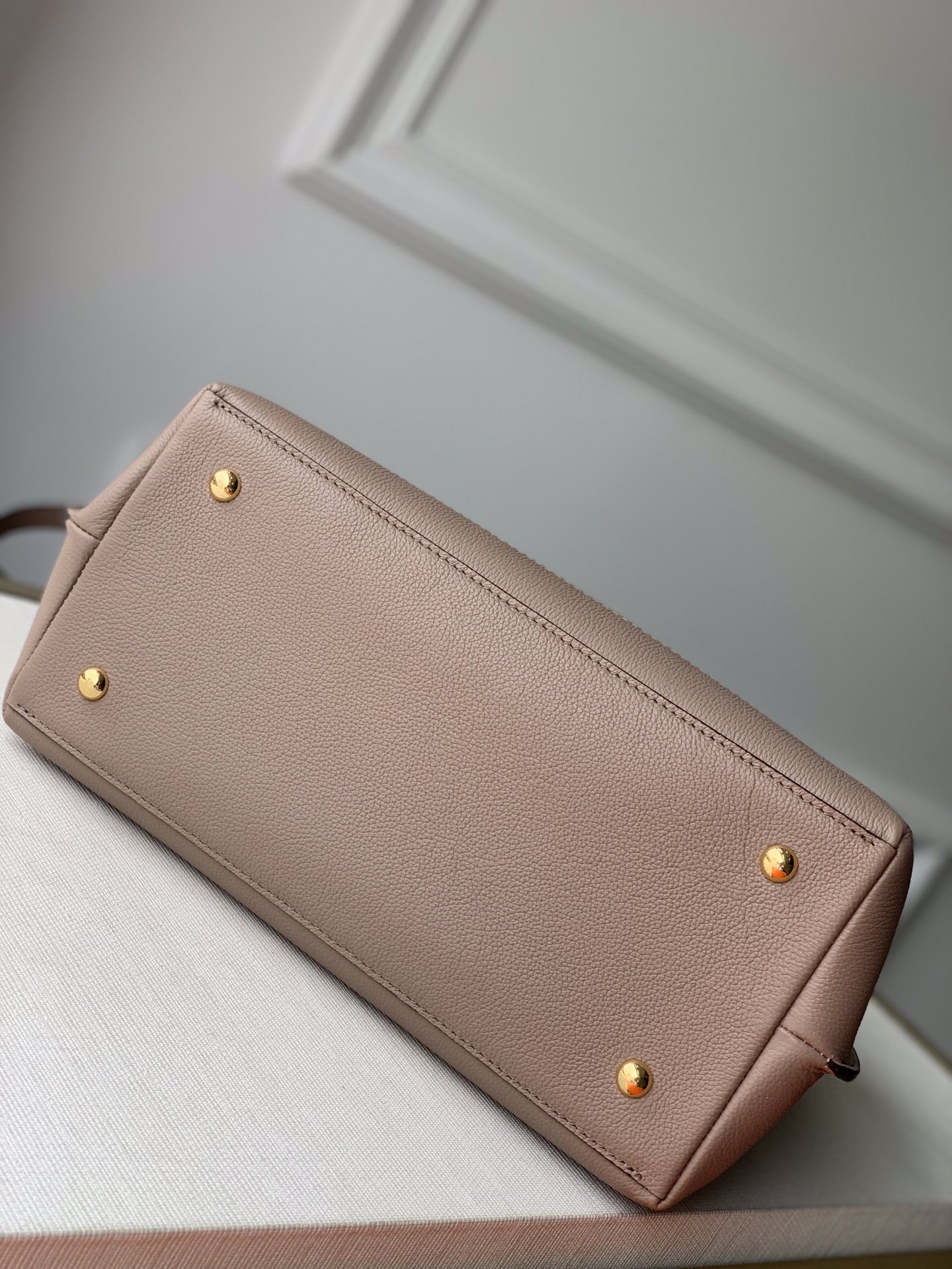 Louis Vuitton Lockme Ever M51395-31*46*17CM Louis Vuitton Lockme Ever M51395-31*46*17CM