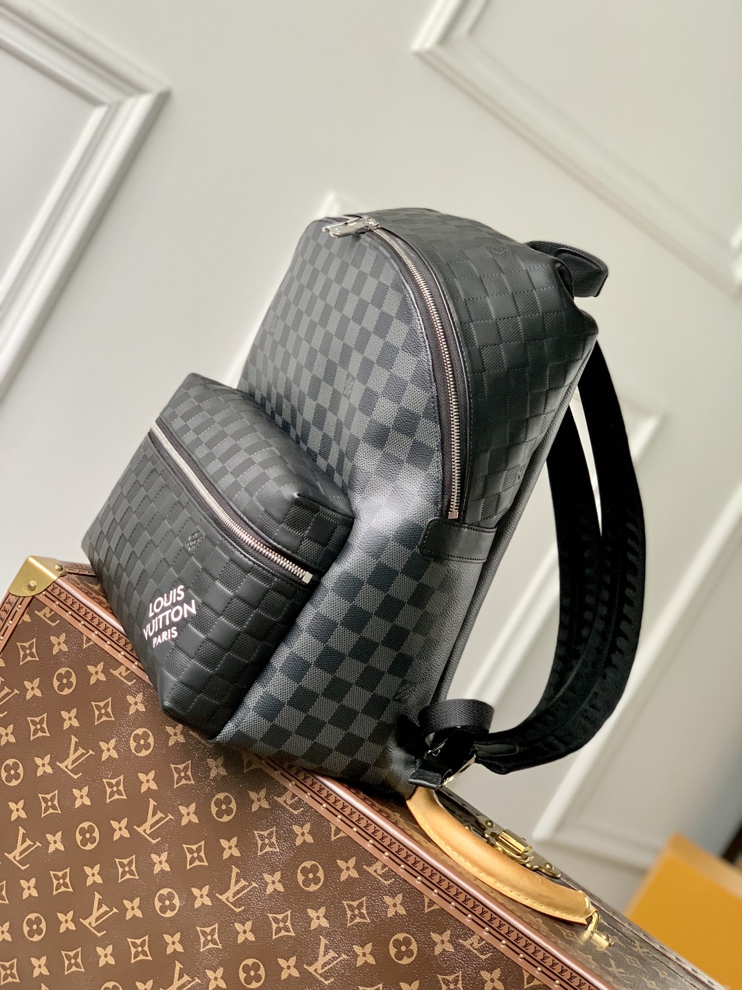 Louis Vuitton Discovery Backpack-30*40*20CM