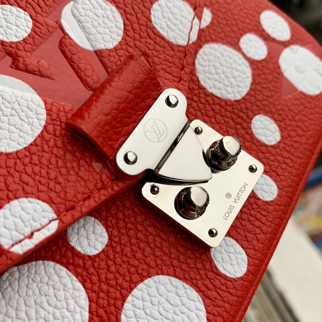Louis Vuitton Micro Metis Handbags-14*11* 3.5 CM