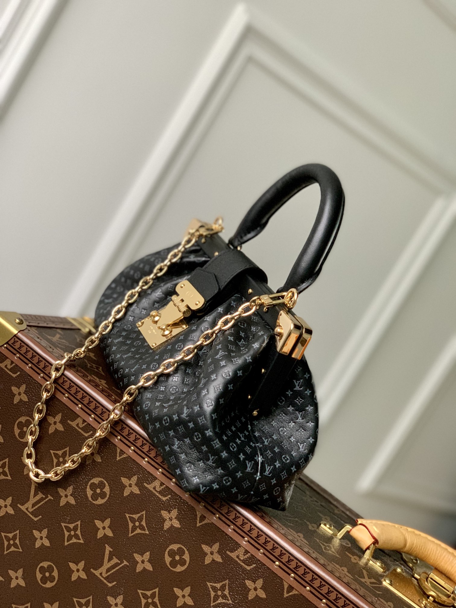 Louis Vuitton M46544 Monogram Clutch -28*14*10CM