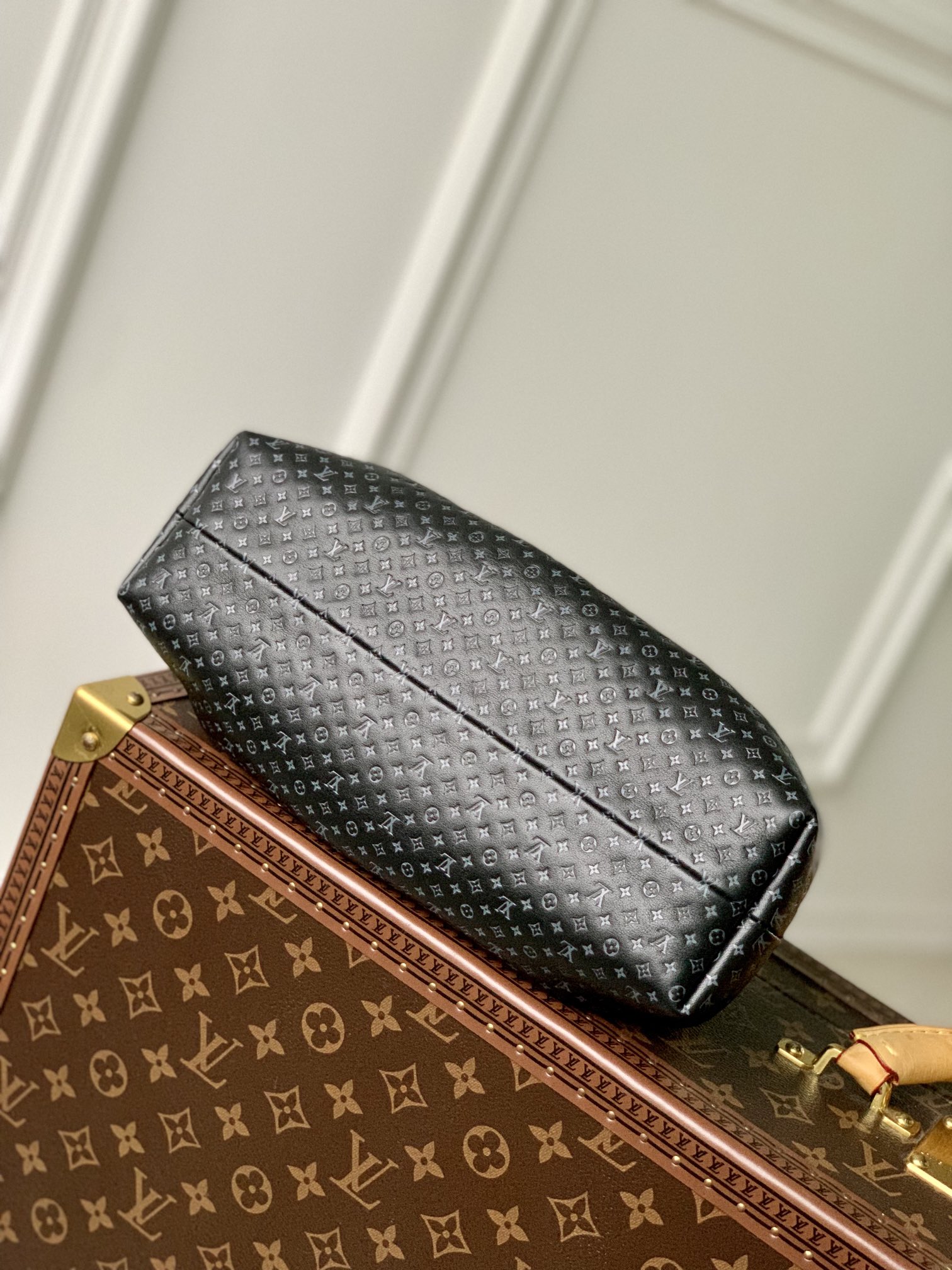 Louis Vuitton M46544 Monogram Clutch -28*14*10CM Louis Vuitton M46544 Monogram Clutch -28*14*10CM