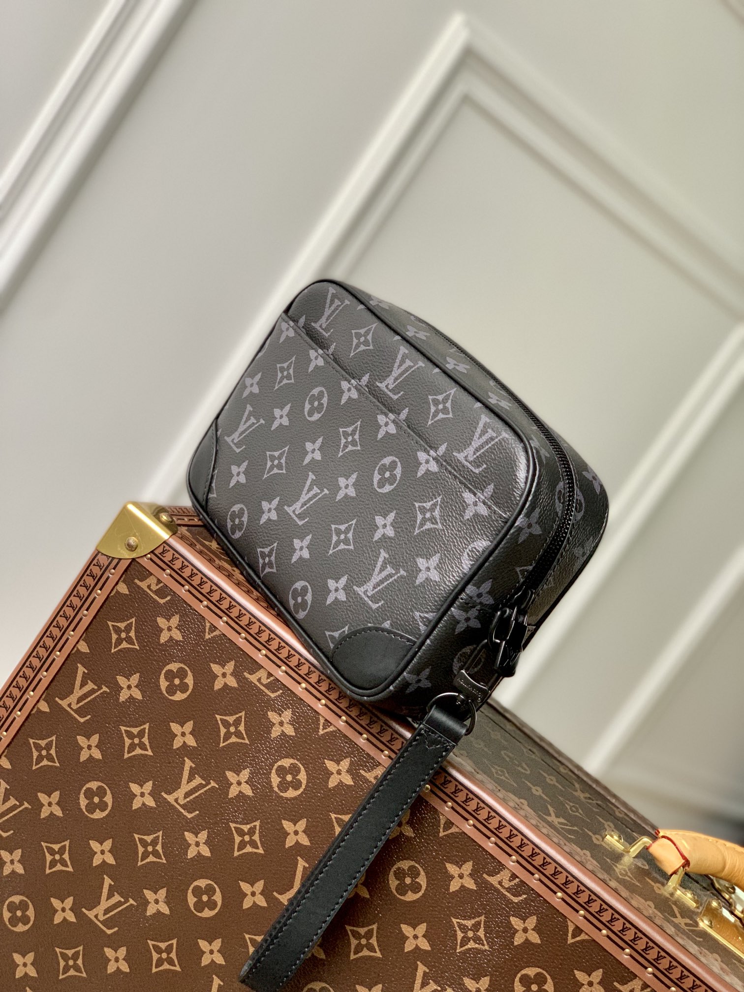 Louis Vuitton Pochette Kasai -25 x 15.5 x 6.5 CM Louis Vuitton Pochette Kasai -25 x 15.5 x 6.5 CM