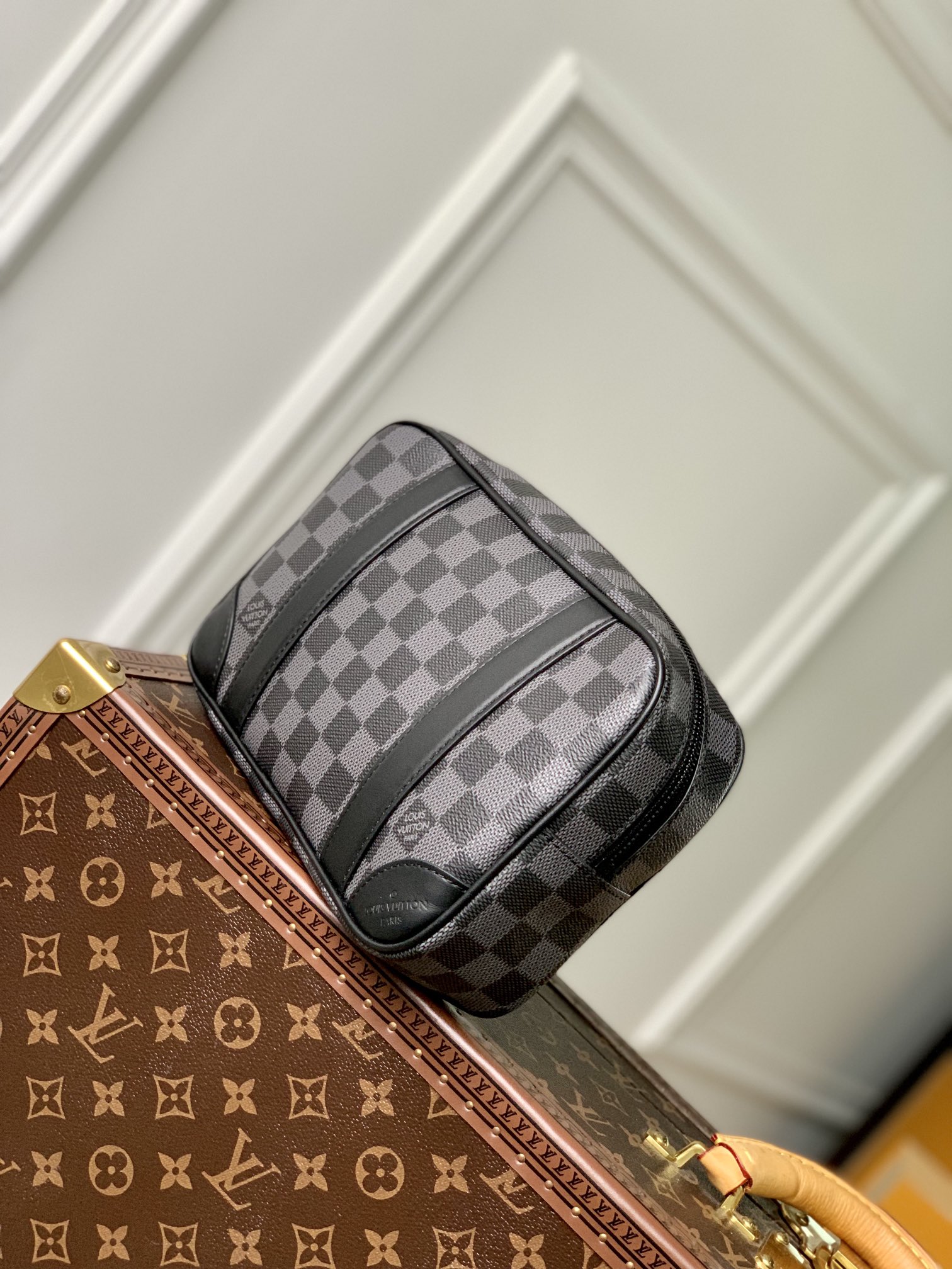 Louis Vuitton Pochette Kasai -25 x 15.5 x 6.5 CM Louis Vuitton Pochette Kasai -25 x 15.5 x 6.5 CM