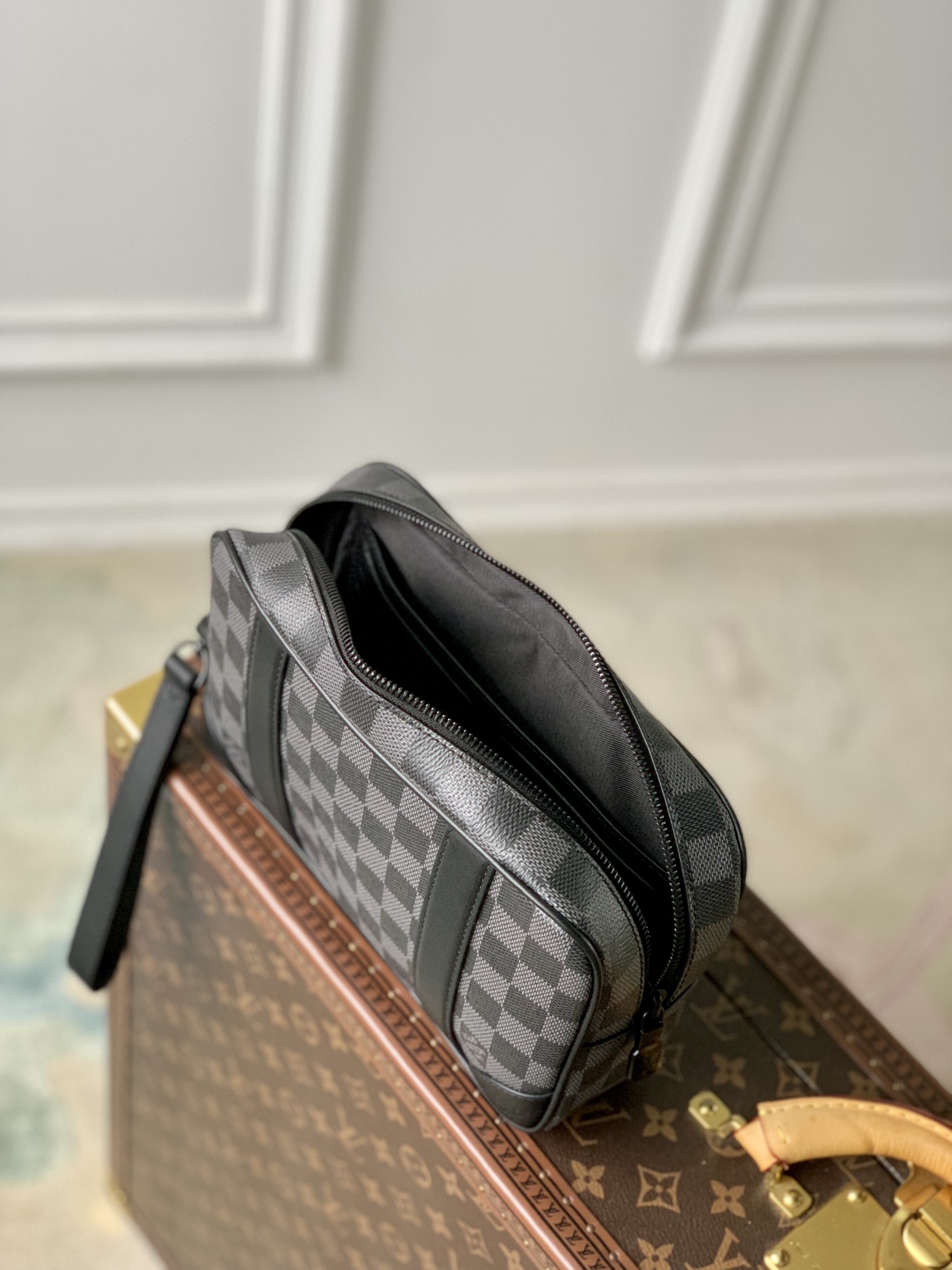 Louis Vuitton Pochette Kasai -25 x 15.5 x 6.5 CM Louis Vuitton Pochette Kasai -25 x 15.5 x 6.5 CM