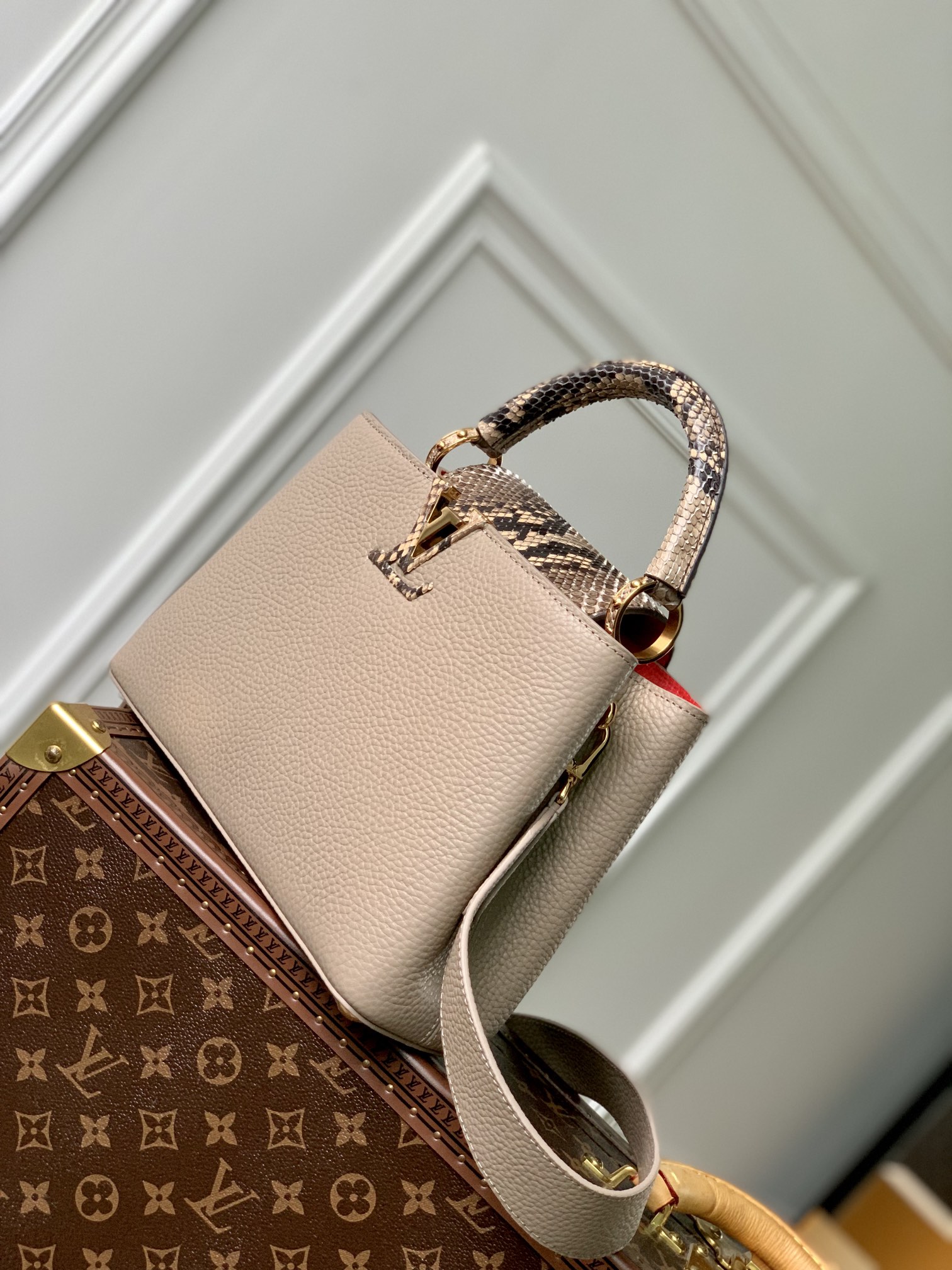 Louis Vuitton Capucines BB-M21164-27*18*9CM
