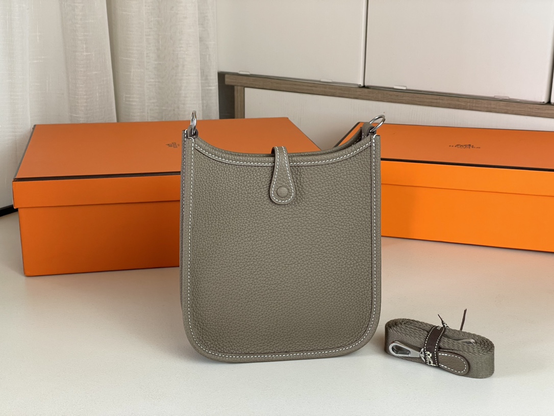 Hermes Evelyne Mini-17*18CM