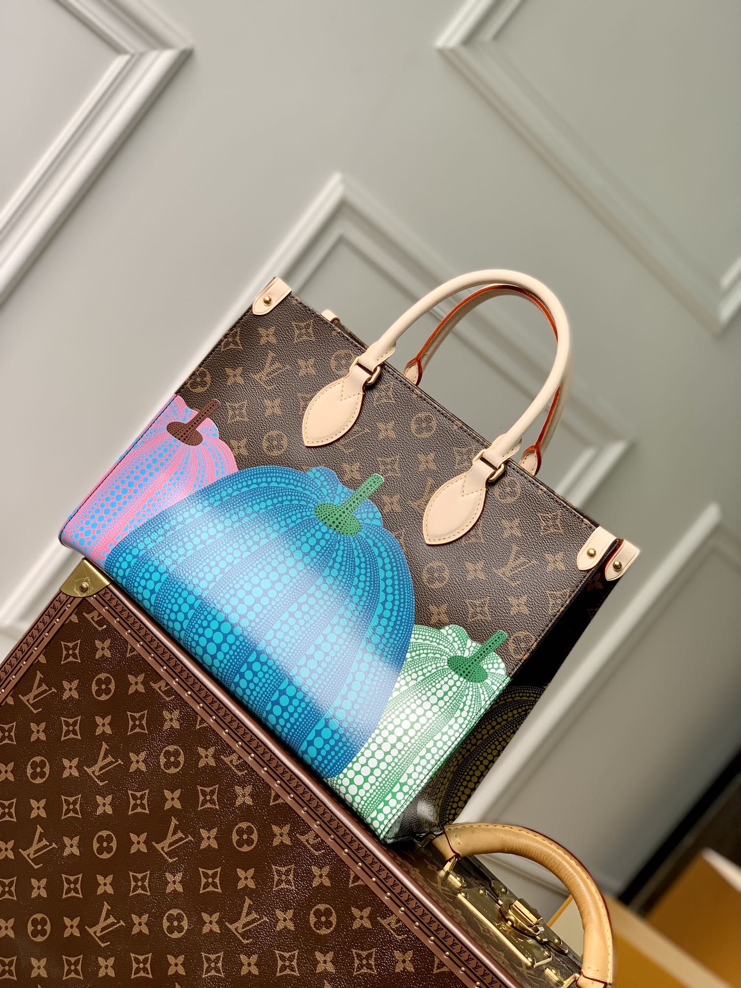 Louis Vuitton x YKOnthego Handbag-35 x 27 x 14 CM
