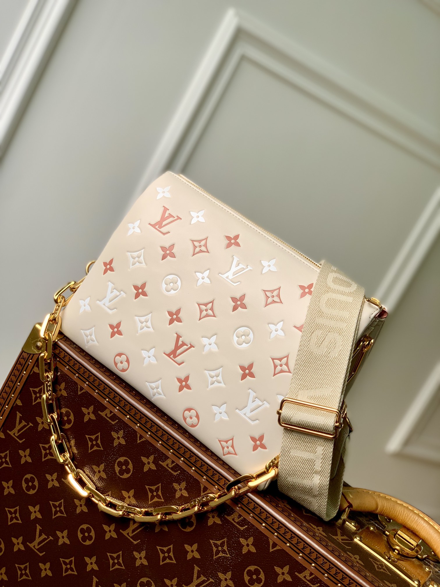 Louis Vuitton Coussin Handbags-26*20*12CM