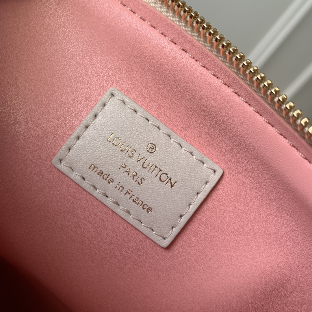 Louis Vuitton Coussin Handbags-26*20*12CM