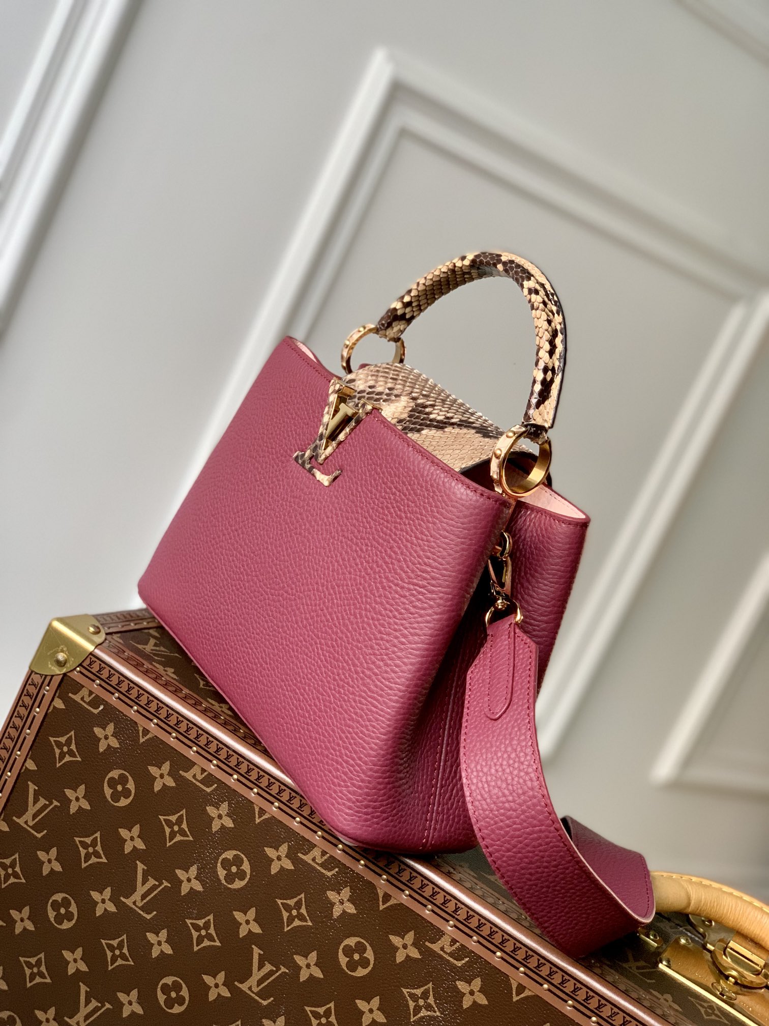 Louis Vuitton Capucines BB-M21164-27*18*9CM