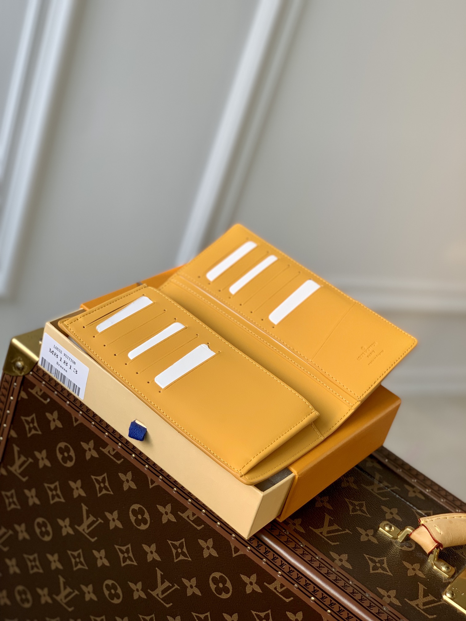Louis Vuitton Brazza Wallet-10*19*2CM